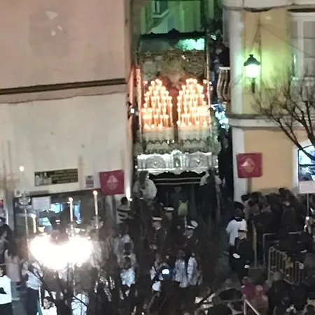 En Plaza Candelaria, Casco Antiguo Кадис